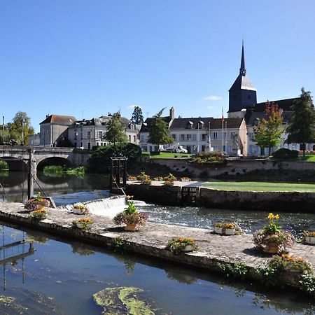 Le Grand Appartement - 90M2- 2 Chb , 1 Mezzanine - 6Pers Romorantin-Lanthenay ภายนอก รูปภาพ